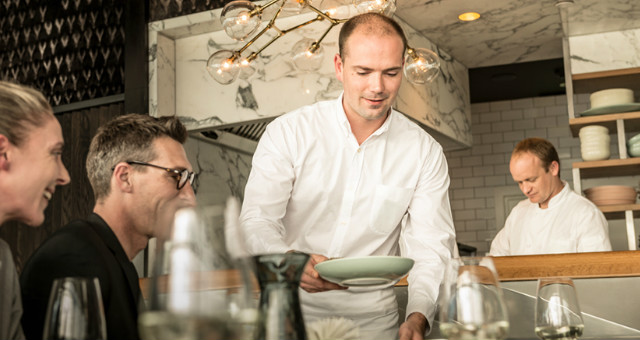 Alakalmi munka - turizmus, vendéglátás